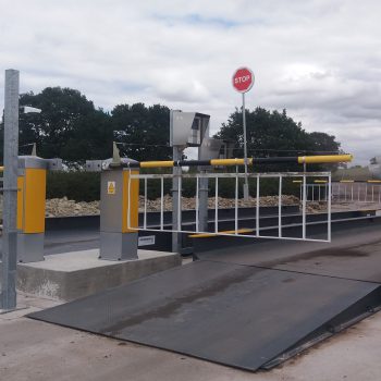 heavy duty weighbridge in use with traffic management